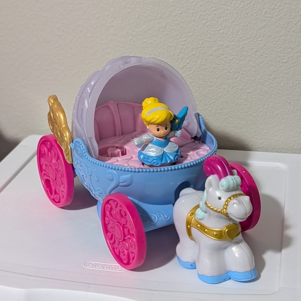 Fisher Price Little People Disney Cinderella Musical Carriage